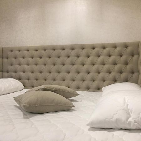 Apart Hotel Lake Apartments Киев Экстерьер фото
