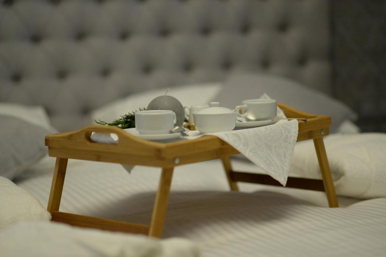 Apart Hotel Lake Apartments Киев Экстерьер фото