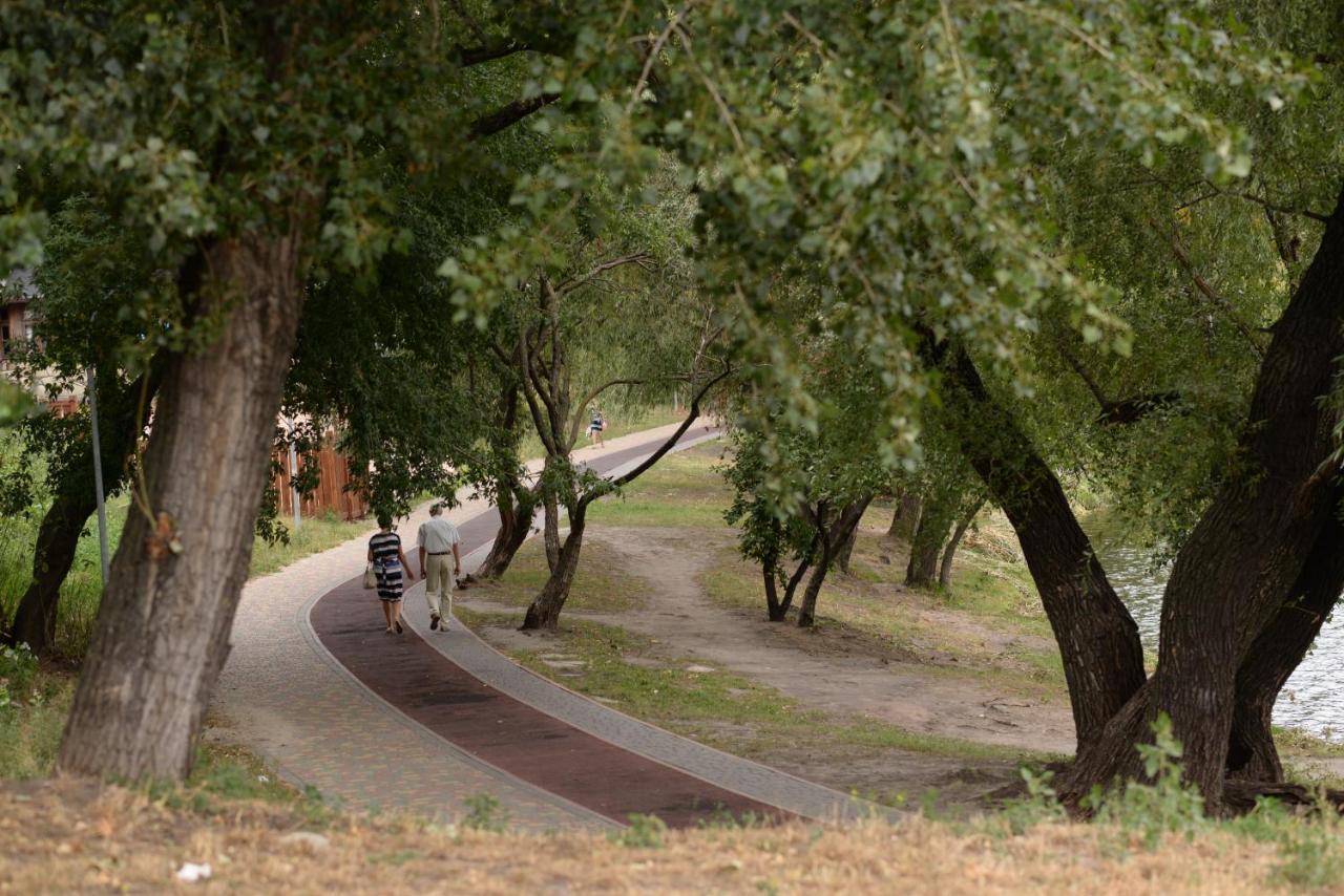 Apart Hotel Lake Apartments Киев Экстерьер фото