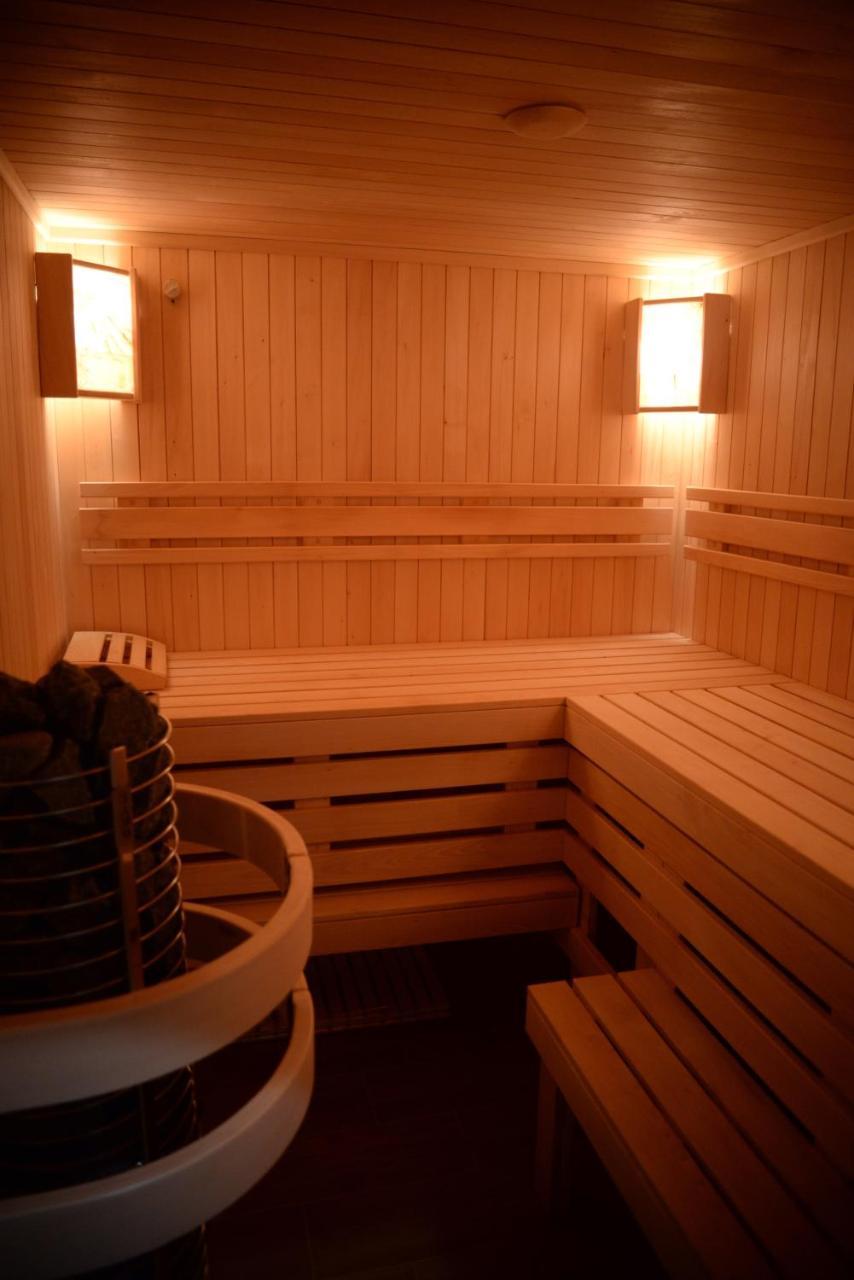 Apart Hotel Lake Apartments Киев Экстерьер фото