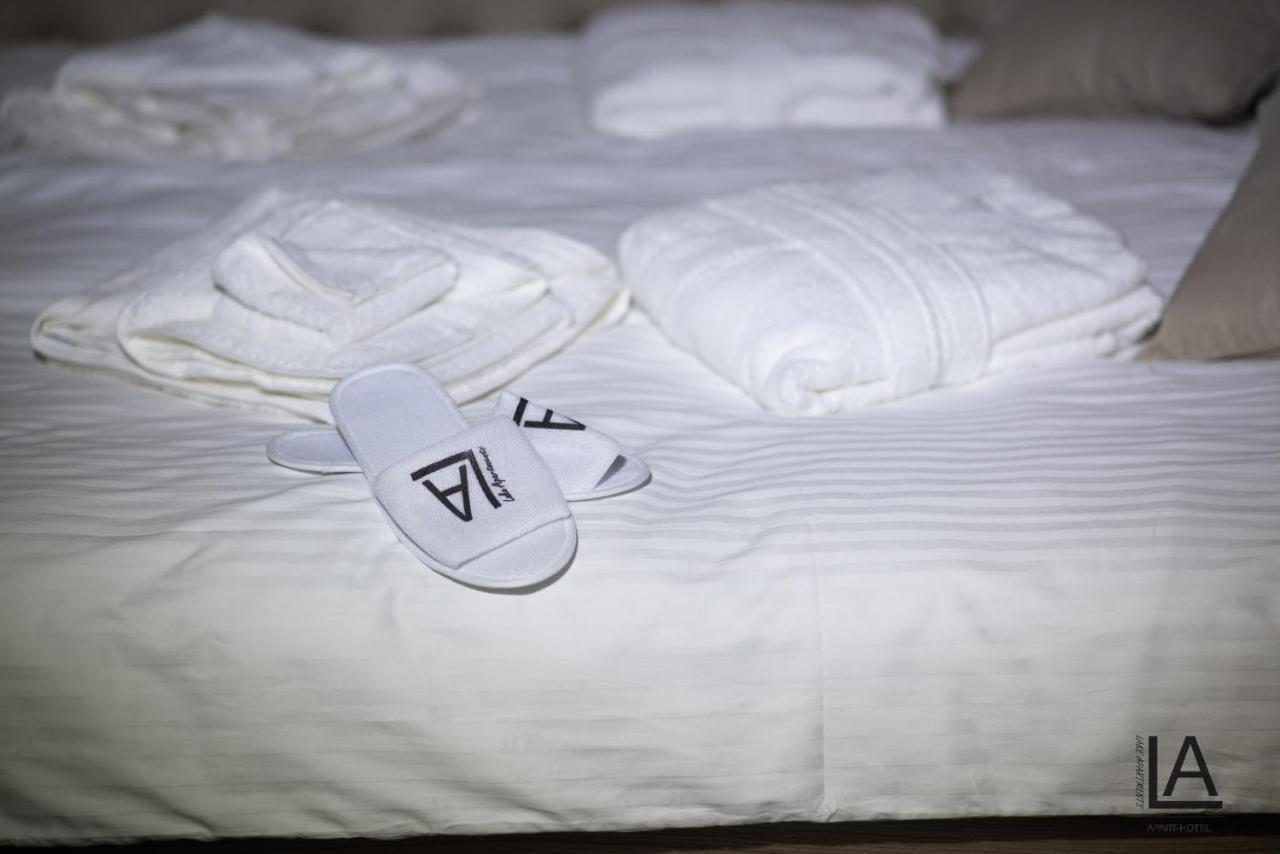 Apart Hotel Lake Apartments Киев Экстерьер фото